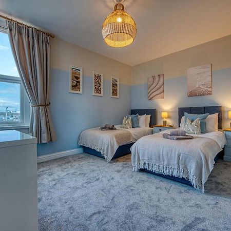 2 Bedrooms Modern, Stunning & Stylish Contractor House, Prime Portsmouth Location With Free Parking Permit, Summer Special Offer!! - By Blue Puffin Stays Exterior foto