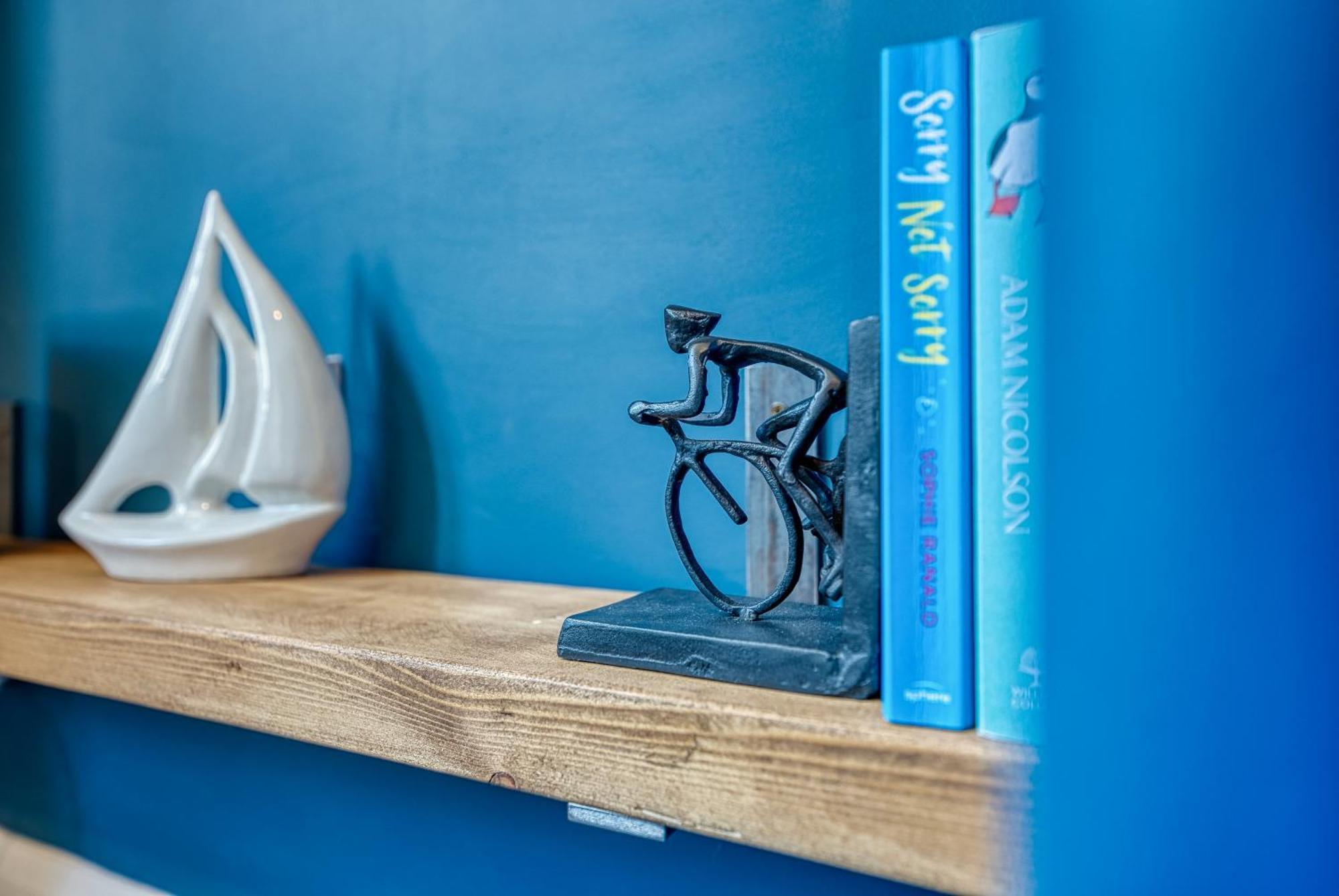 2 Bedrooms Modern, Stunning & Stylish Contractor House, Prime Portsmouth Location With Free Parking Permit, Summer Special Offer!! - By Blue Puffin Stays Exterior foto