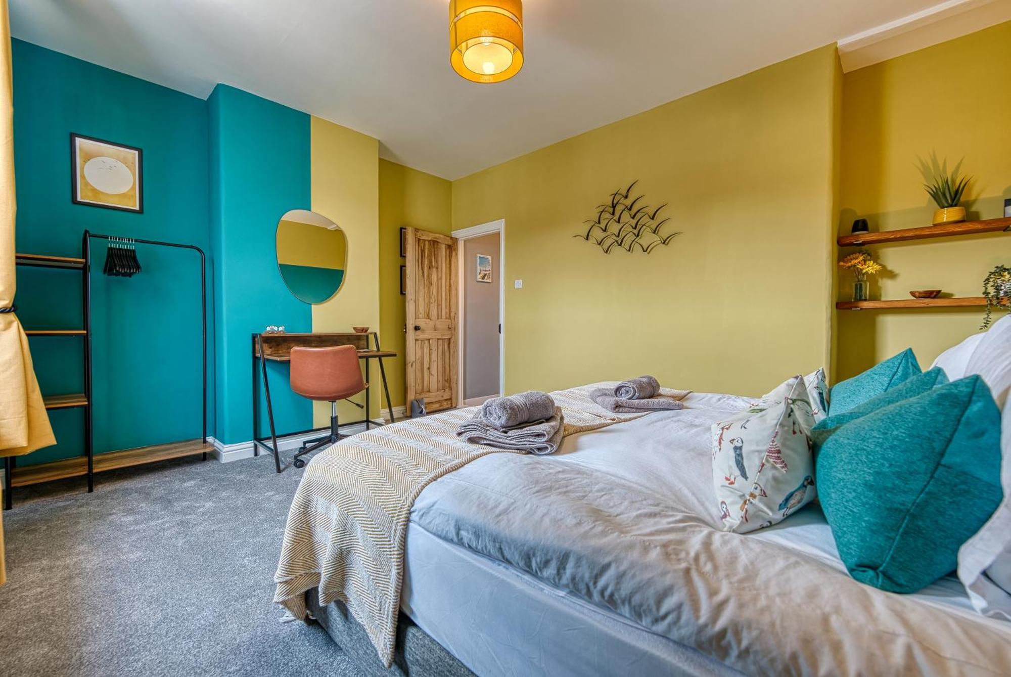 2 Bedrooms Modern, Stunning & Stylish Contractor House, Prime Portsmouth Location With Free Parking Permit, Summer Special Offer!! - By Blue Puffin Stays Exterior foto