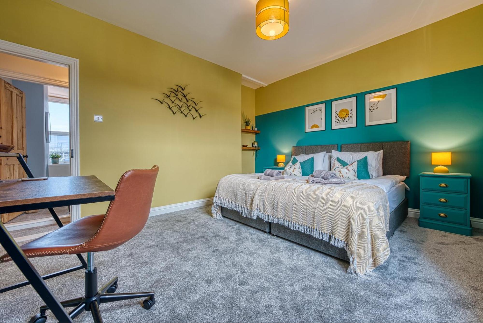 2 Bedrooms Modern, Stunning & Stylish Contractor House, Prime Portsmouth Location With Free Parking Permit, Summer Special Offer!! - By Blue Puffin Stays Exterior foto