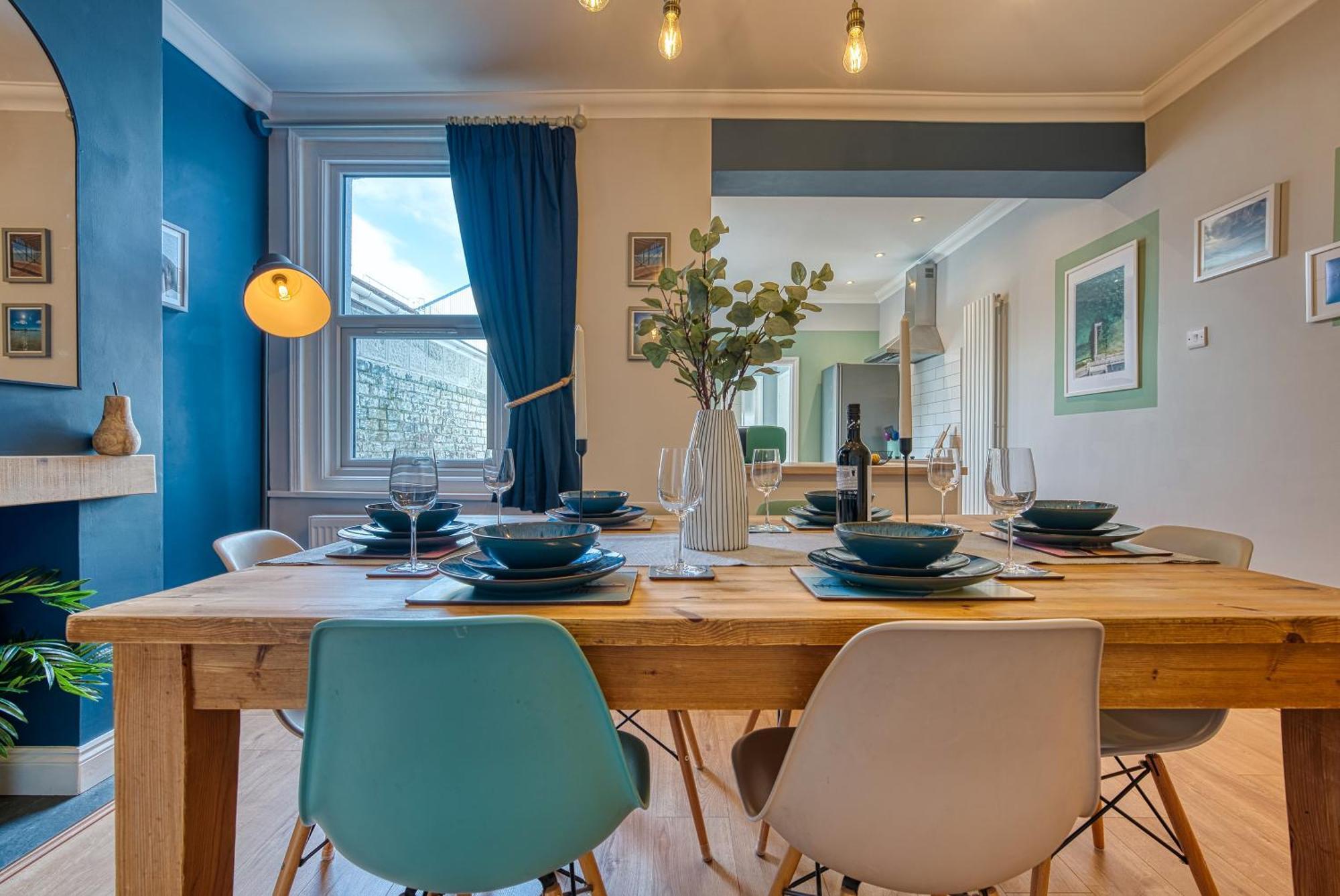 2 Bedrooms Modern, Stunning & Stylish Contractor House, Prime Portsmouth Location With Free Parking Permit, Summer Special Offer!! - By Blue Puffin Stays Exterior foto
