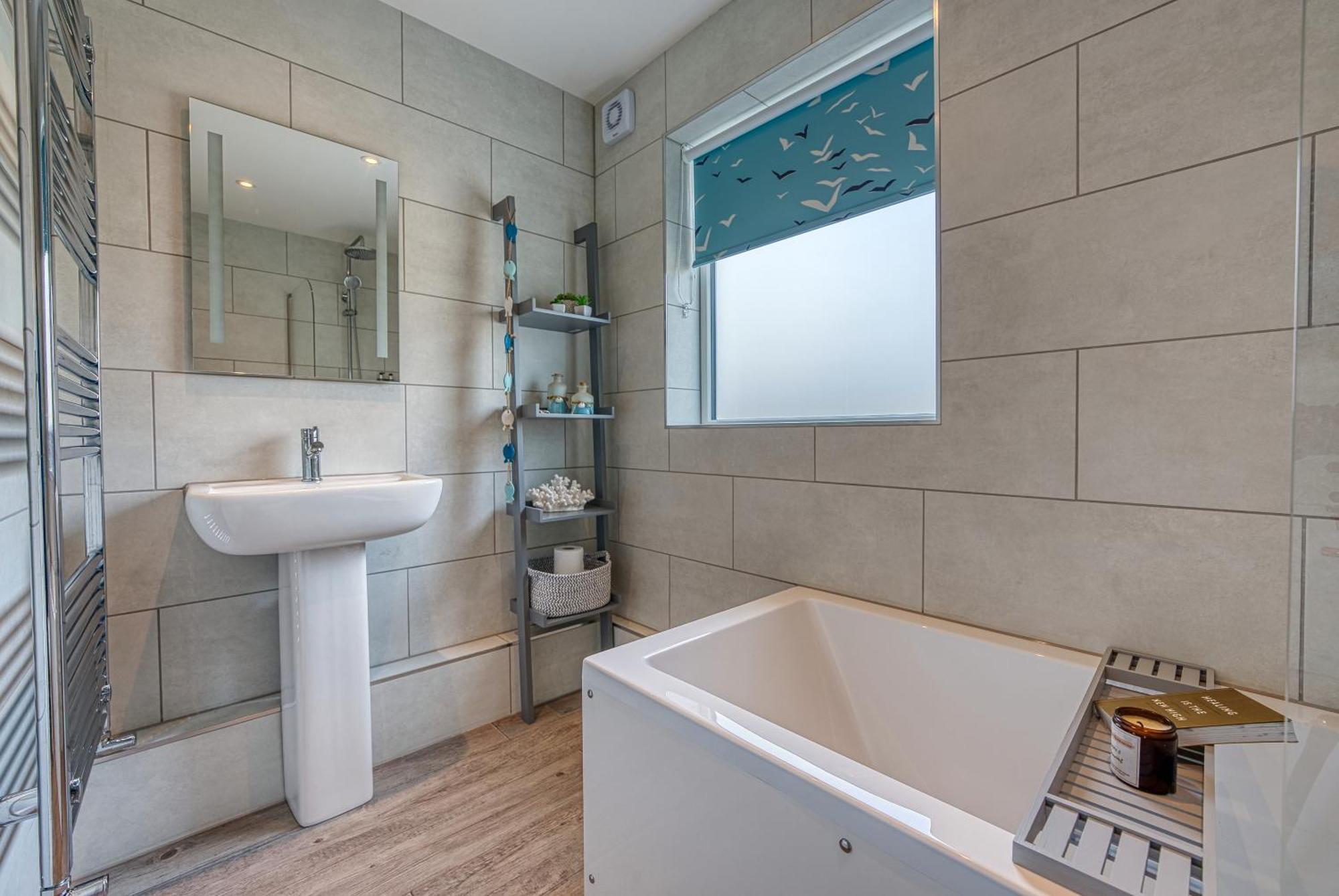 2 Bedrooms Modern, Stunning & Stylish Contractor House, Prime Portsmouth Location With Free Parking Permit, Summer Special Offer!! - By Blue Puffin Stays Exterior foto
